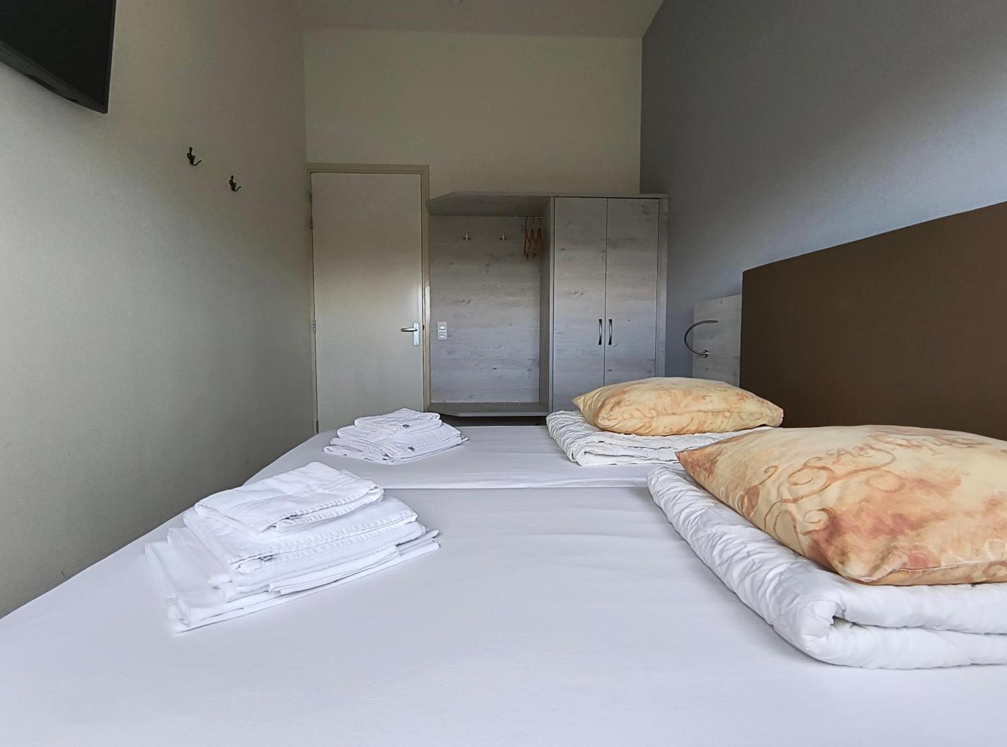 Hotel Rasch Bergen aan Zee Extérieur photo