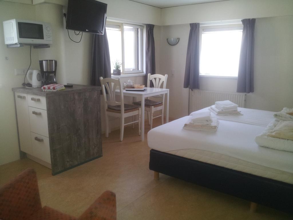 Hotel Rasch Bergen aan Zee Extérieur photo