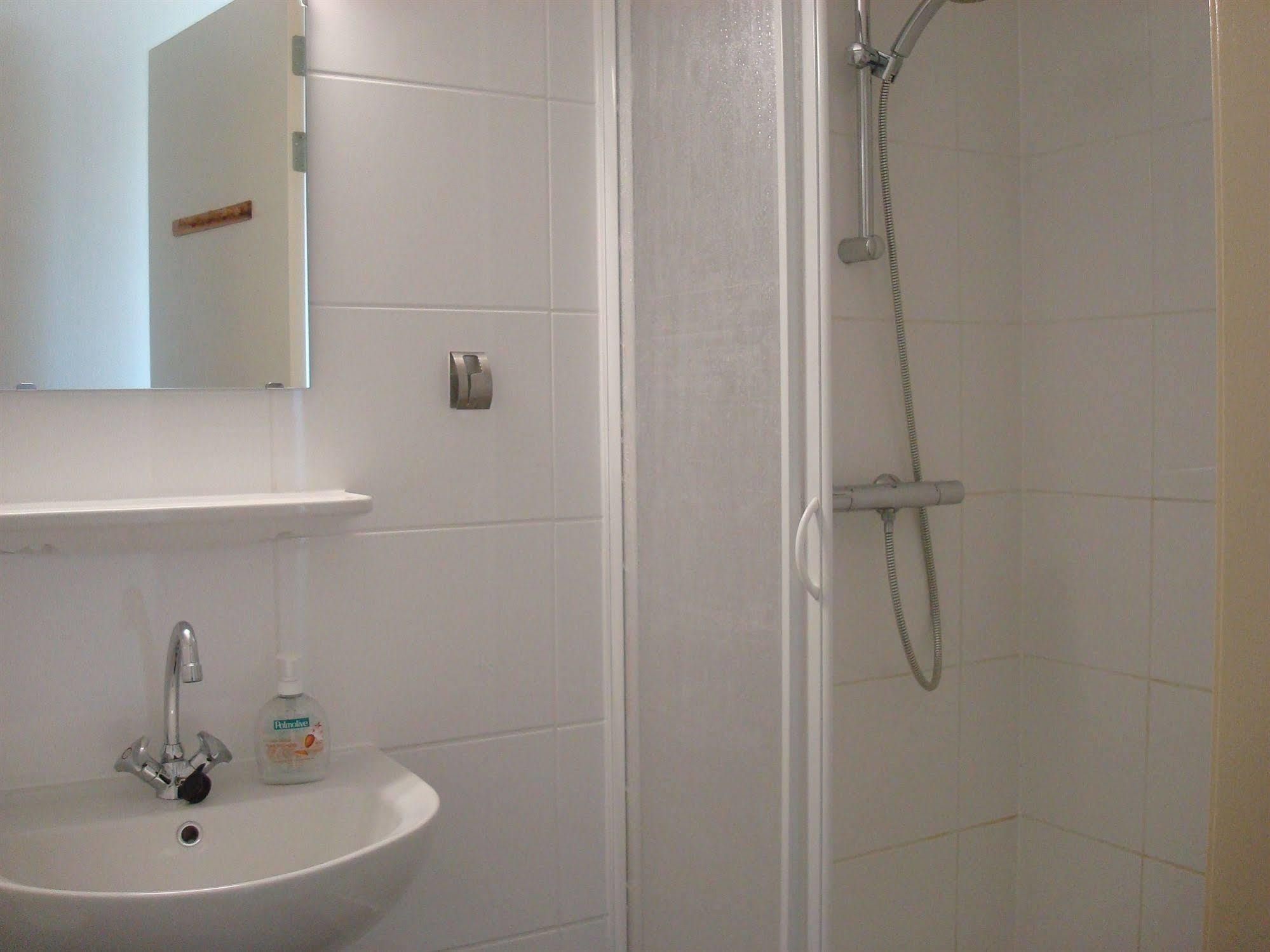 Hotel Rasch Bergen aan Zee Extérieur photo