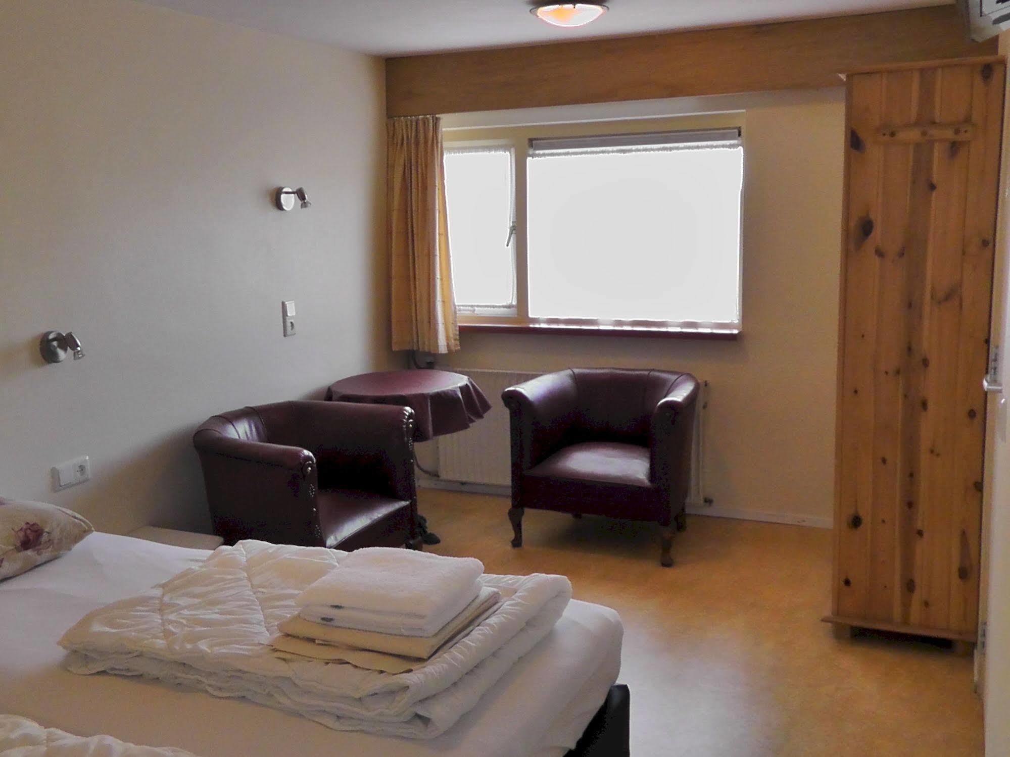Hotel Rasch Bergen aan Zee Extérieur photo