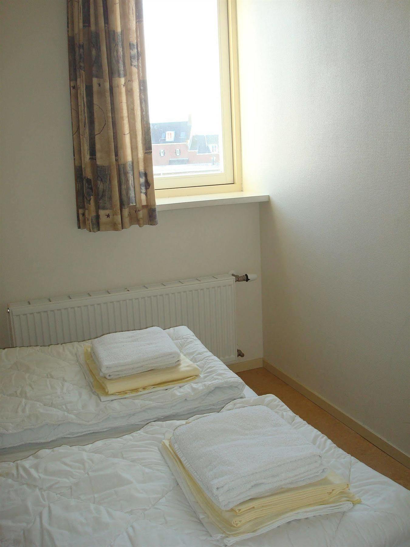 Hotel Rasch Bergen aan Zee Extérieur photo