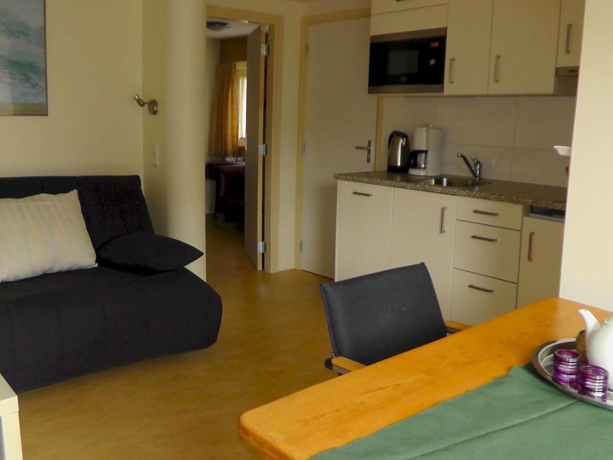Hotel Rasch Bergen aan Zee Extérieur photo