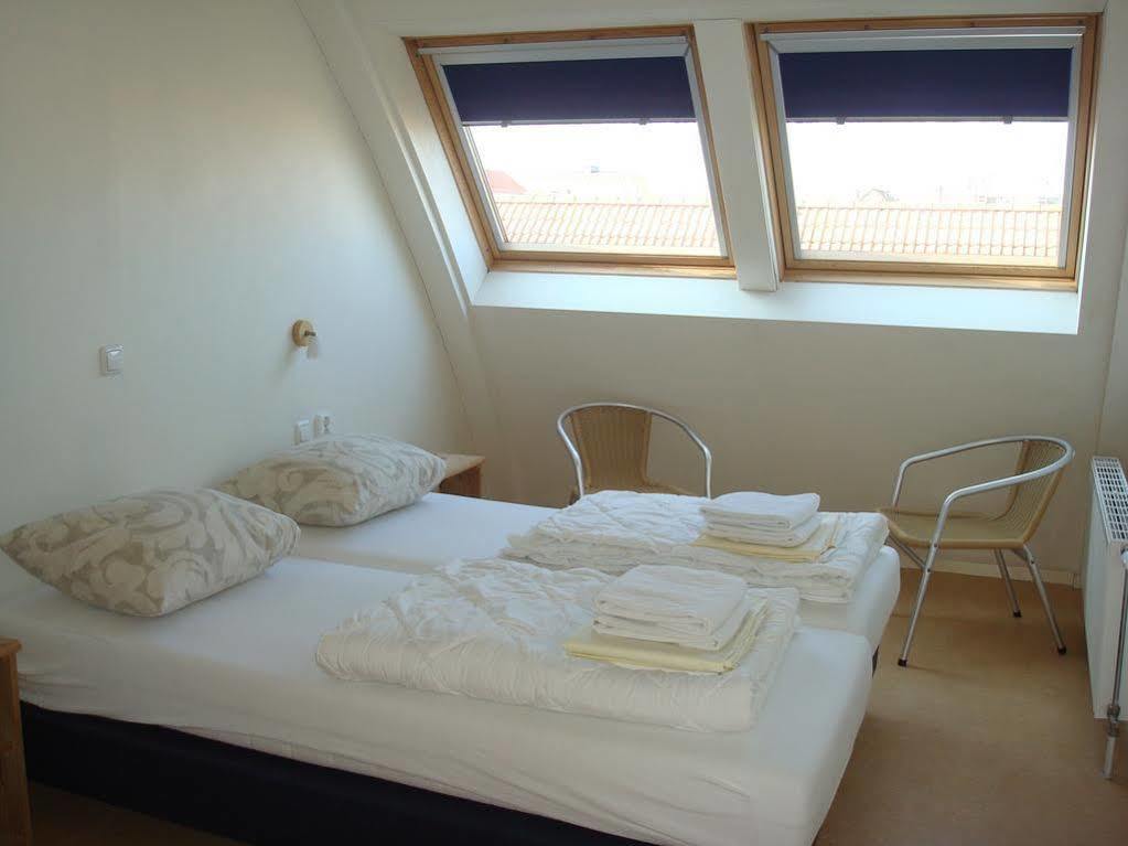 Hotel Rasch Bergen aan Zee Extérieur photo